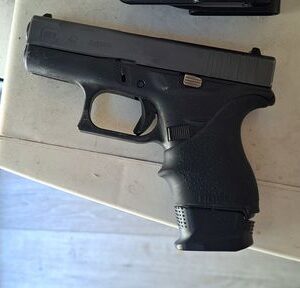 אקדח גלוק 42